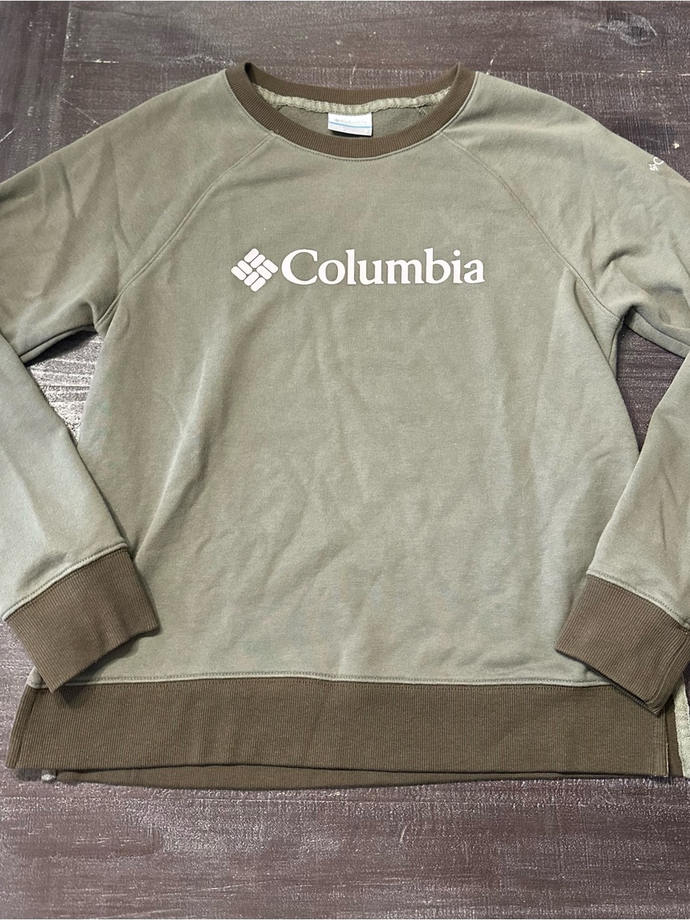 Columbia Olive Green Logo Crew Sweatshirt with Dark Trim
